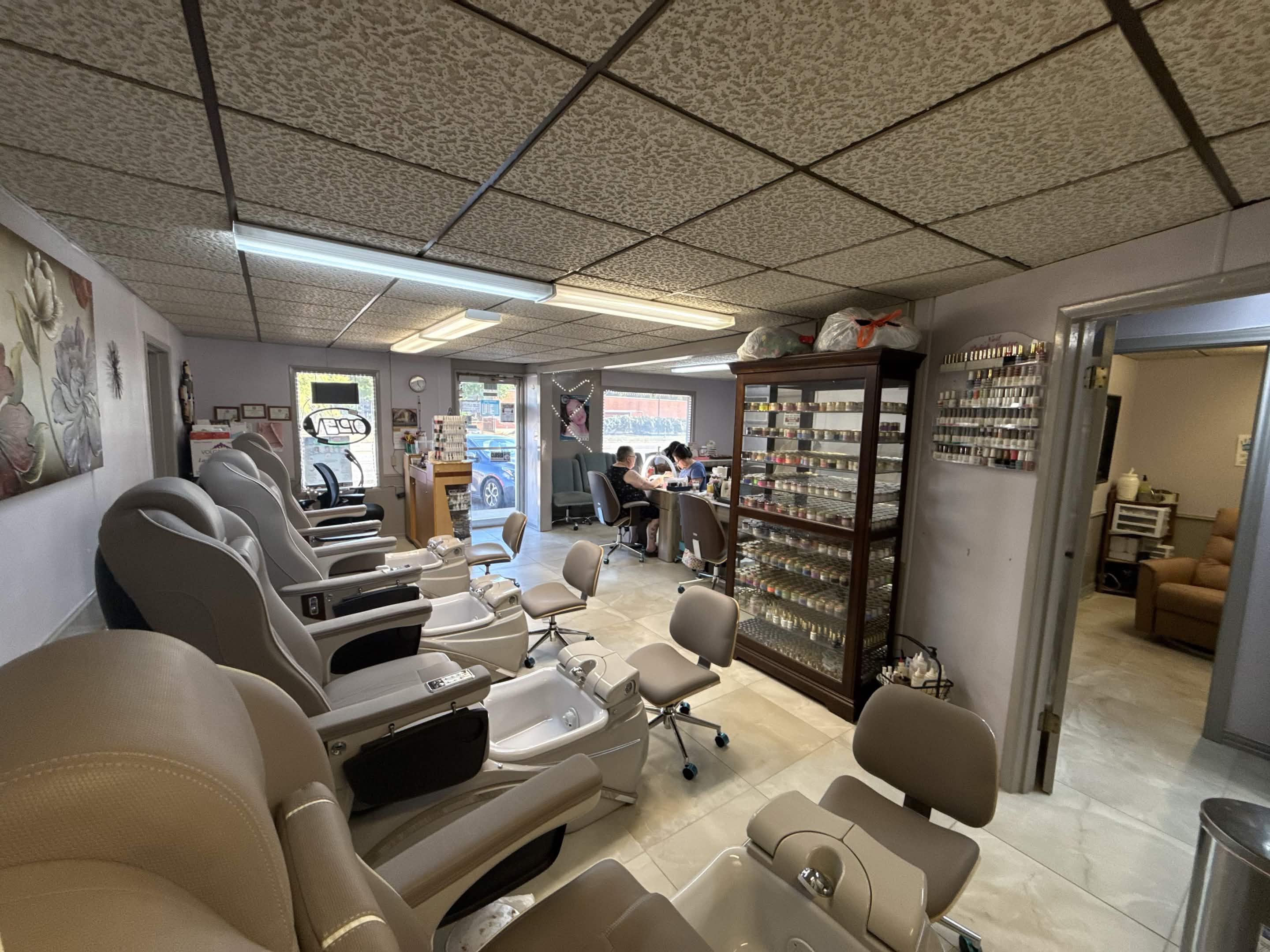Salon entrance and reception area at Kim's Nail & Spa