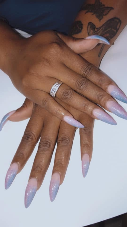 Glitter ombré stiletto nails